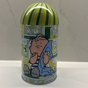 Peanuts 100 Piece Jigsaw 🧩 Puzzle in Tin Collector Can 2020 Vista Puzzles LINUS